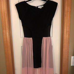 (M) semi-formal dress